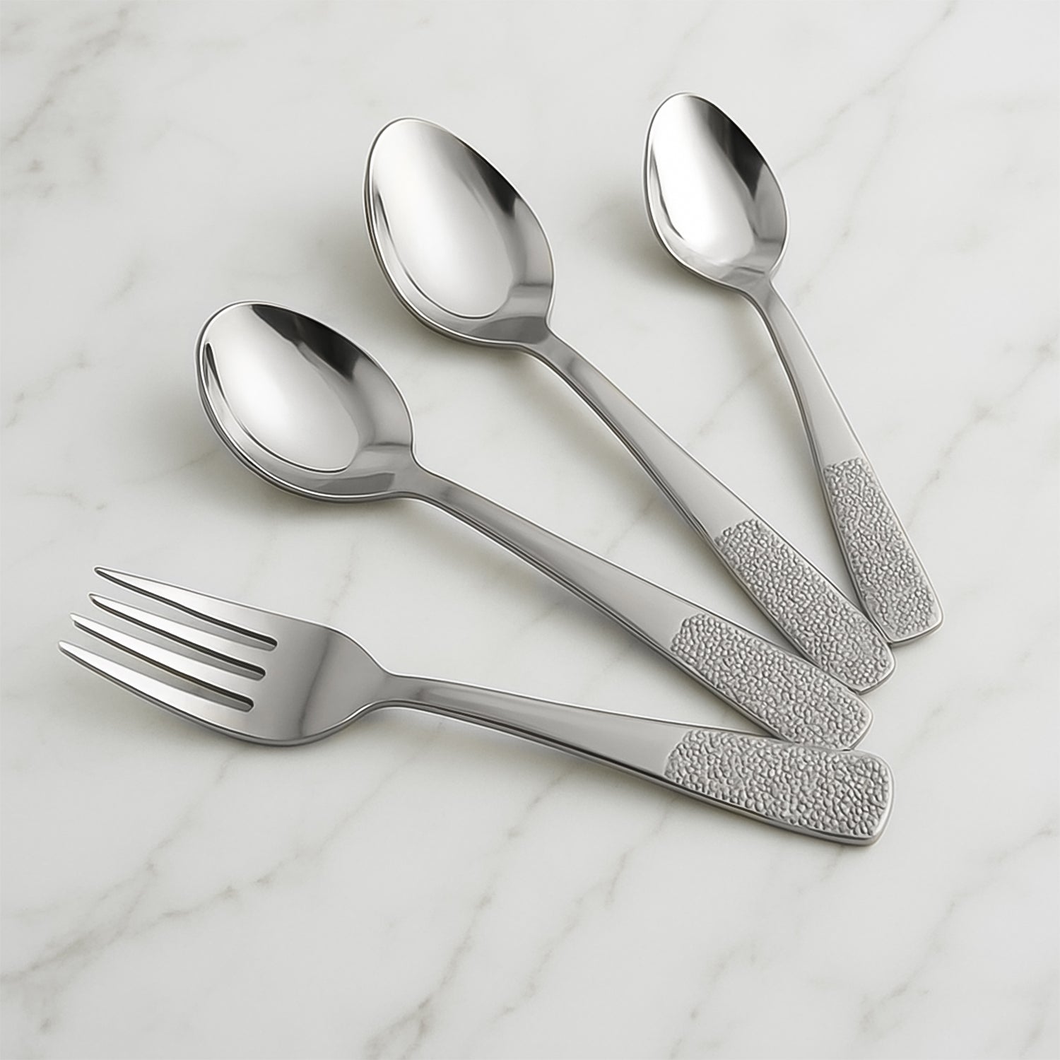 Wukusy stainless steel cutlery set with 24 pieces arranged on an elegant storage stand for home and kitchen use.