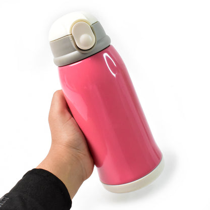 Wukusy stainless steel insulated vacuum water bottle, 500 ml, with a sleek design and secure lid for hot or cold beverages.