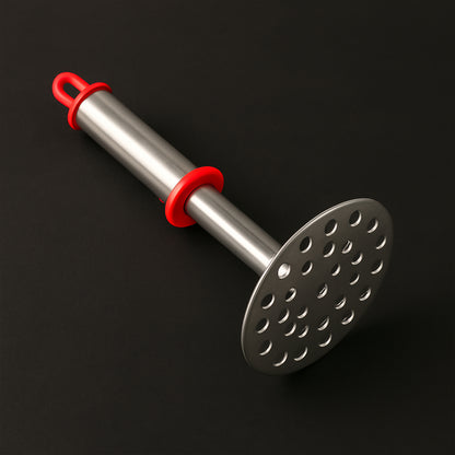 Stainless steel Wukusy potato masher with ergonomic handle, 17cm, ideal for kitchen use and mashing potatoes efficiently.