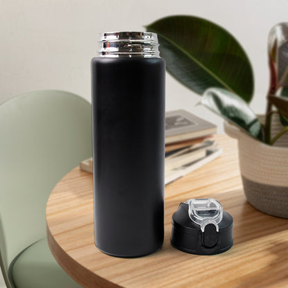 Wukusy stainless steel sports water bottle, approx 500ml, with a sleek design and leak-proof lid for active hydration.