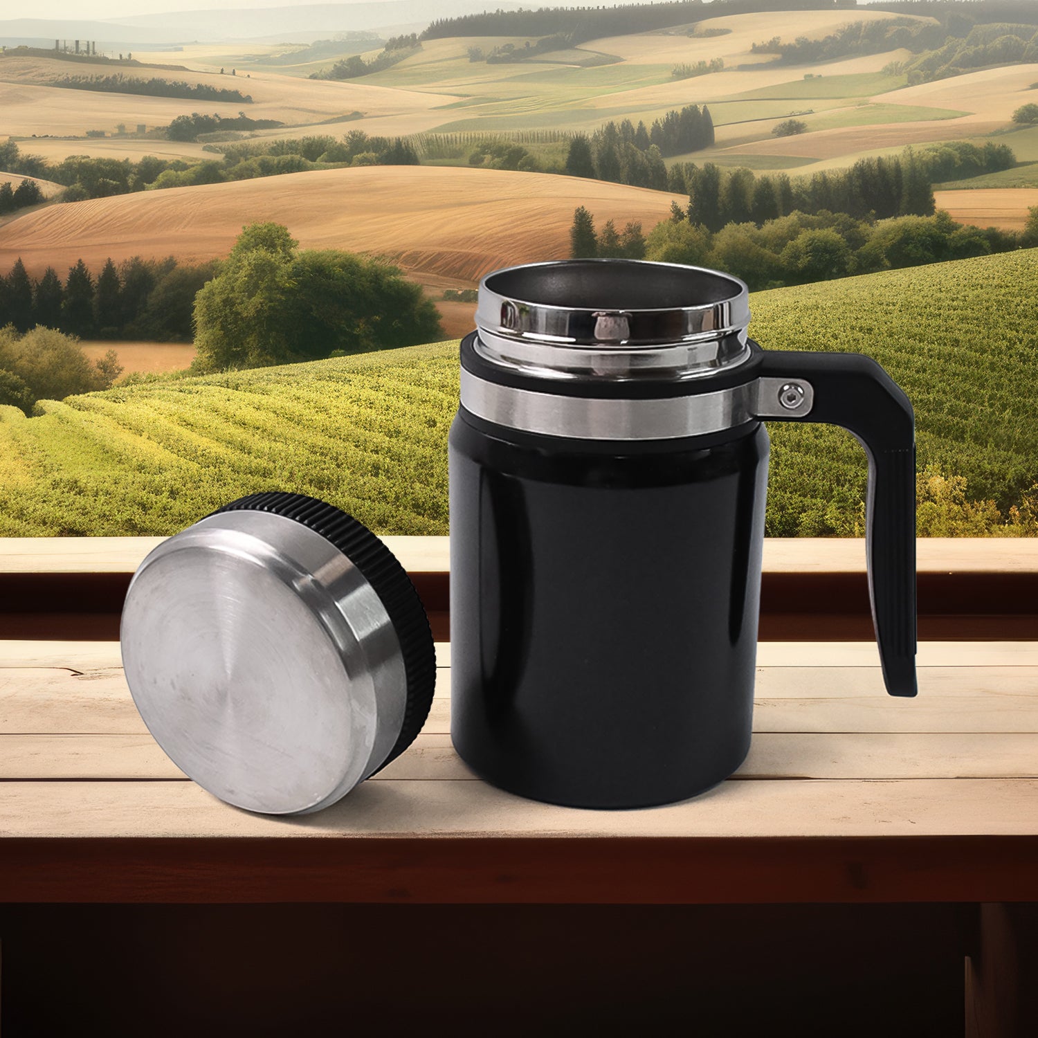 Wukusy stainless steel vacuum coffee cup with non-slip base, 600ml capacity, ideal for hot beverages at home or on the go.