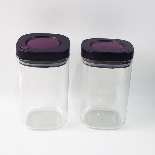 Wukusy Supermom airtight kitchen storage containers, 2-piece set, 1200ml, clear plastic with secure lids for food organization.