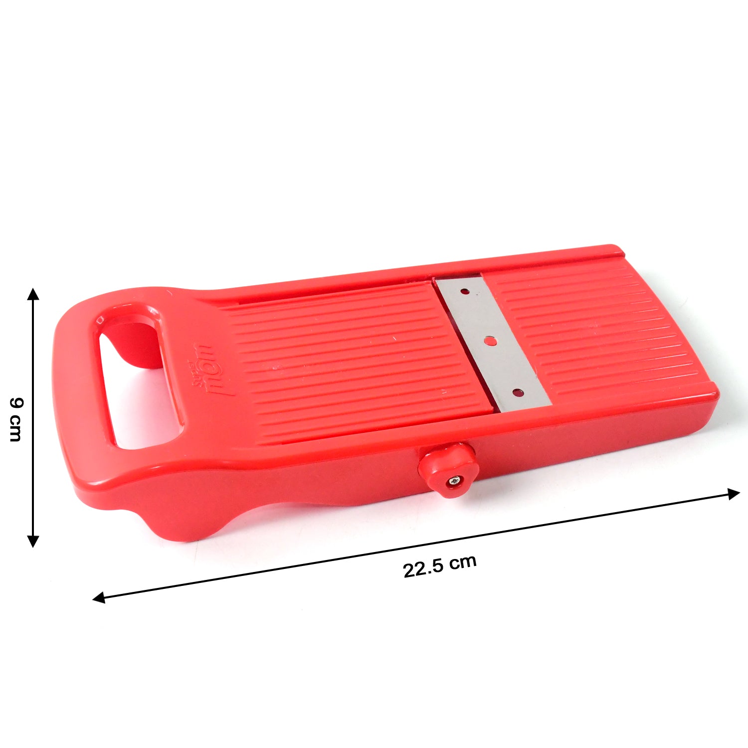 Wukusy Supermom Easy Plus vegetable slicer, a compact kitchen tool for slicing vegetables efficiently.