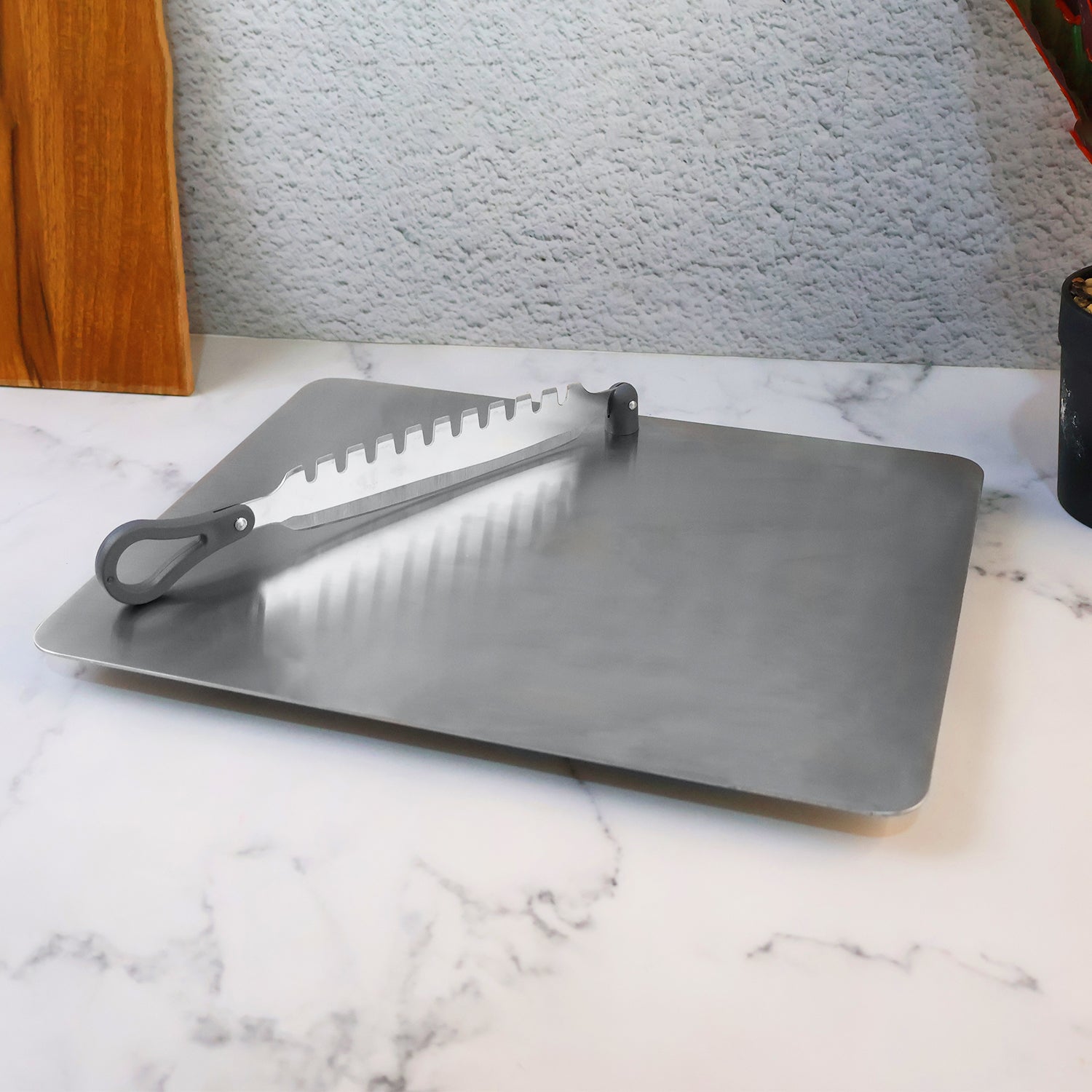 Wukusy Supermom stainless steel vegetable slicer and chopper tool, multifunctional kitchen gadget for cutting and chopping vegetables.