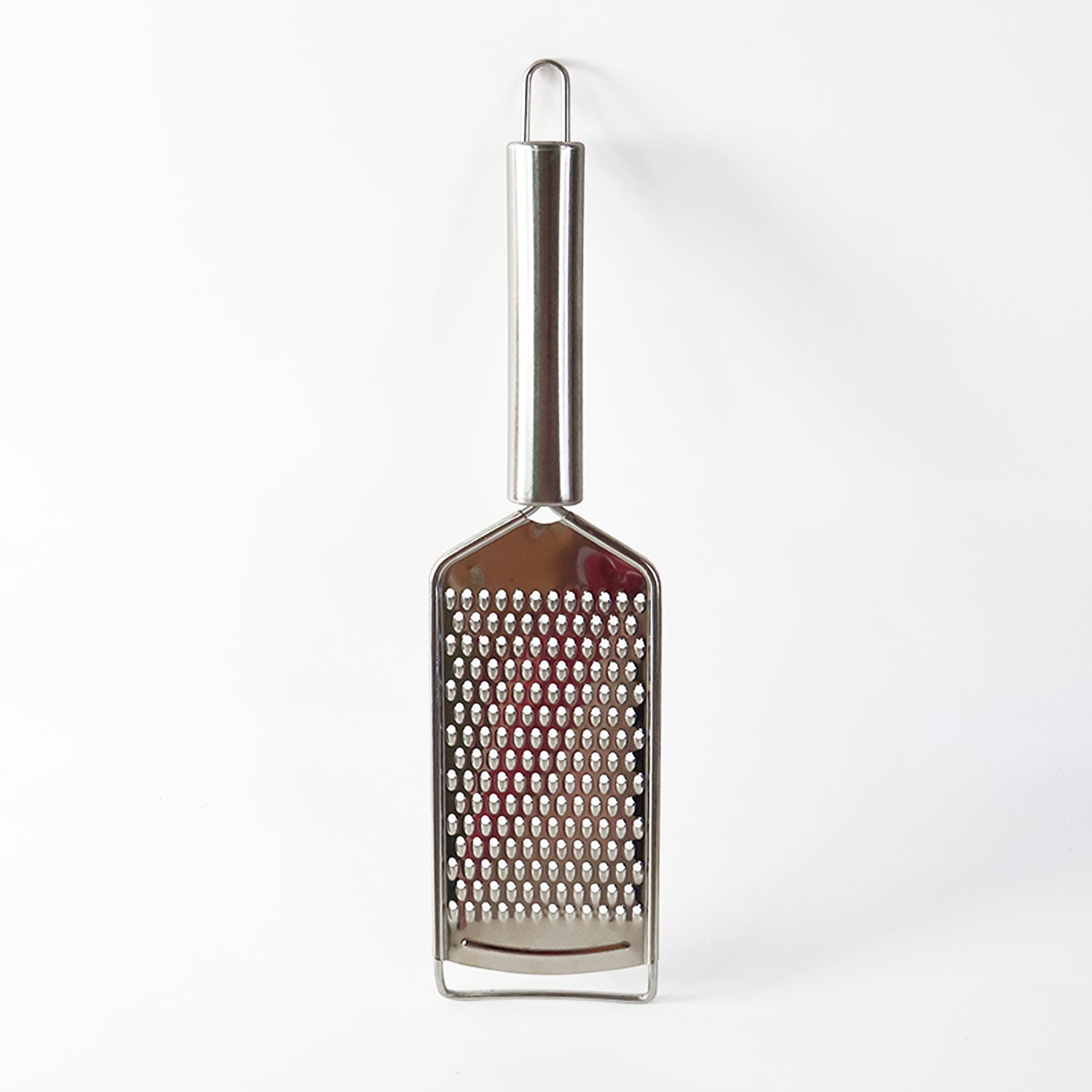 Wukusy Supermom stainless steel carrot grater for kitchen use, featuring a durable design and multiple grating surfaces.