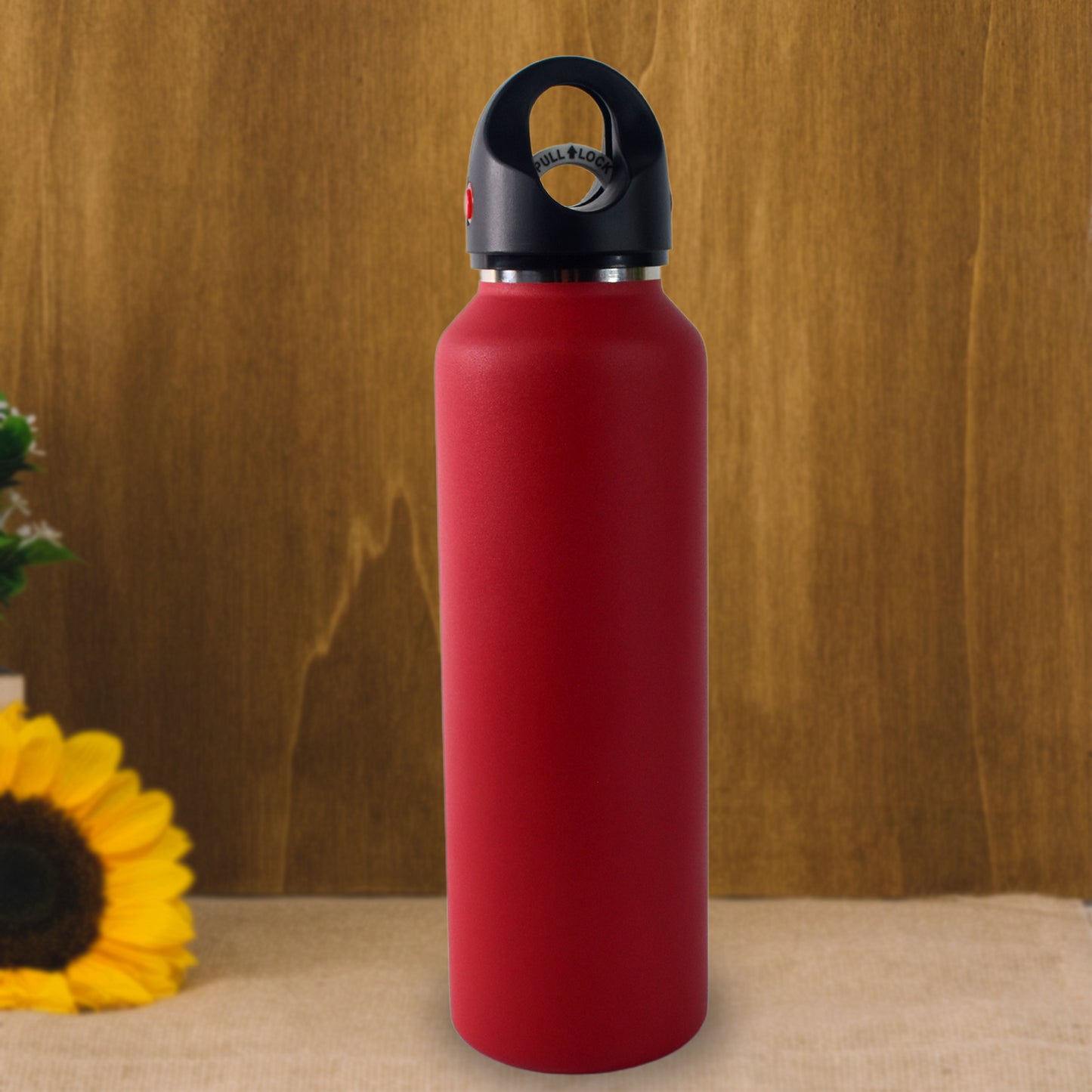 Wukusy vacuum insulated stainless steel water bottle, 630 ml, with a sleek design and leak-proof lid for home and kitchen use.