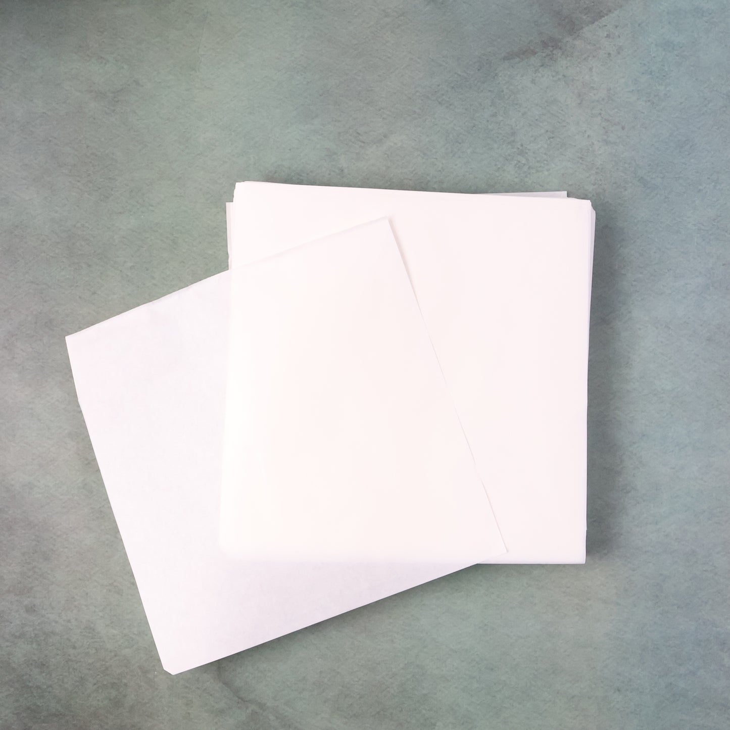 Wukusy Zat-pat multipurpose non-stick food paper sheets, 220x220mm, set of 500, ideal for cooking and baking.