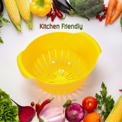 Wukusy plastic kitchen bowl with strainer for washing fruits, vegetables, noodles, and pasta, featuring a durable design