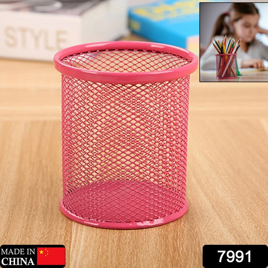 Wukusy metal mesh office pen holder on a desk, organizing pens, pencils, and stationery in a sleek desk organizer stand.