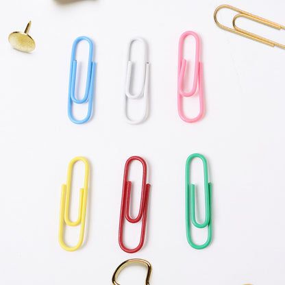 Set of multicolor-coated paper clips from Wukusy, approximately 250 pieces, ideal for office organization and paper management.