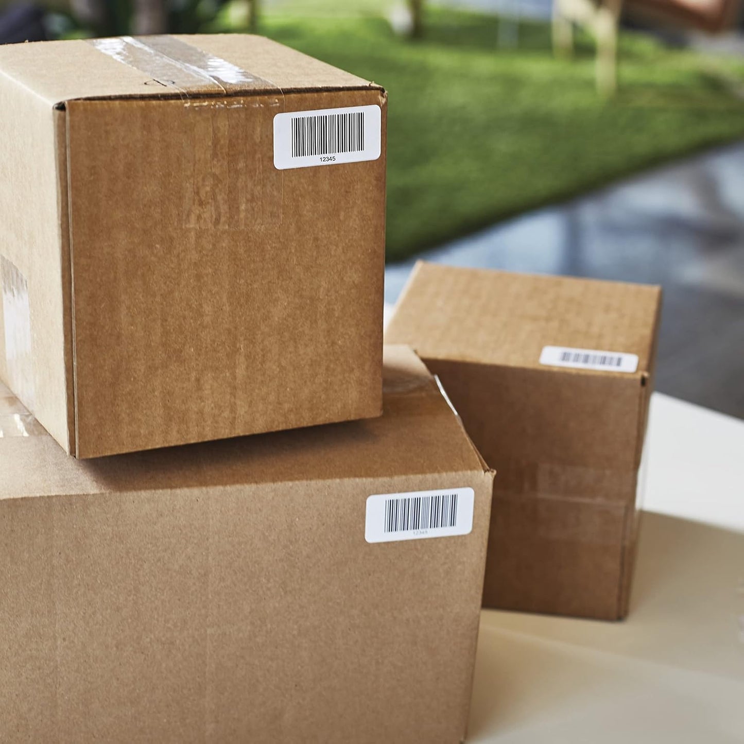 Wukusy Oddy self-adhesive office labels on A4 sheets, 24 labels per sheet, 100 sheets, 2400 labels total.
