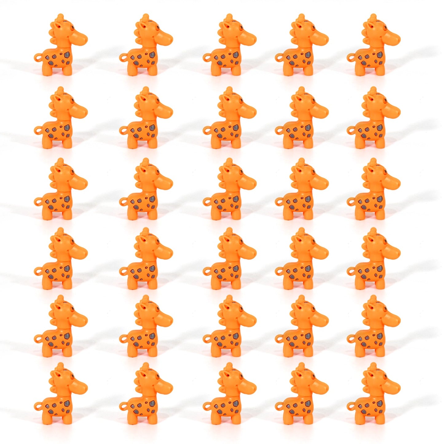 Wukusy expandable giraffe toy with a cute face and extendable neck, made for children’s imaginative play.