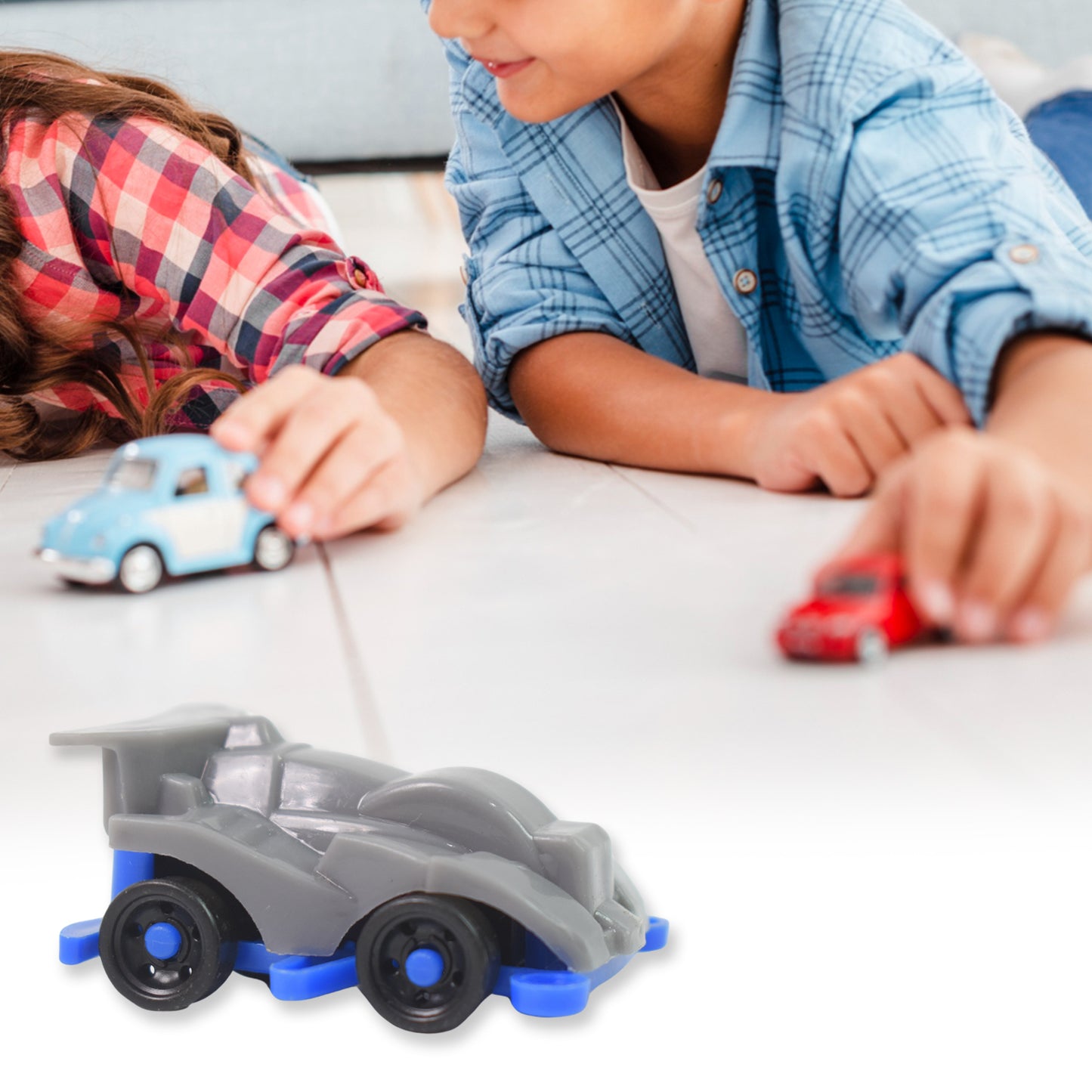 Set of 12 Wukusy plastic mini pull back toy cars and aeroplanes, colorful cartoon design, ideal for kids' play and collection.