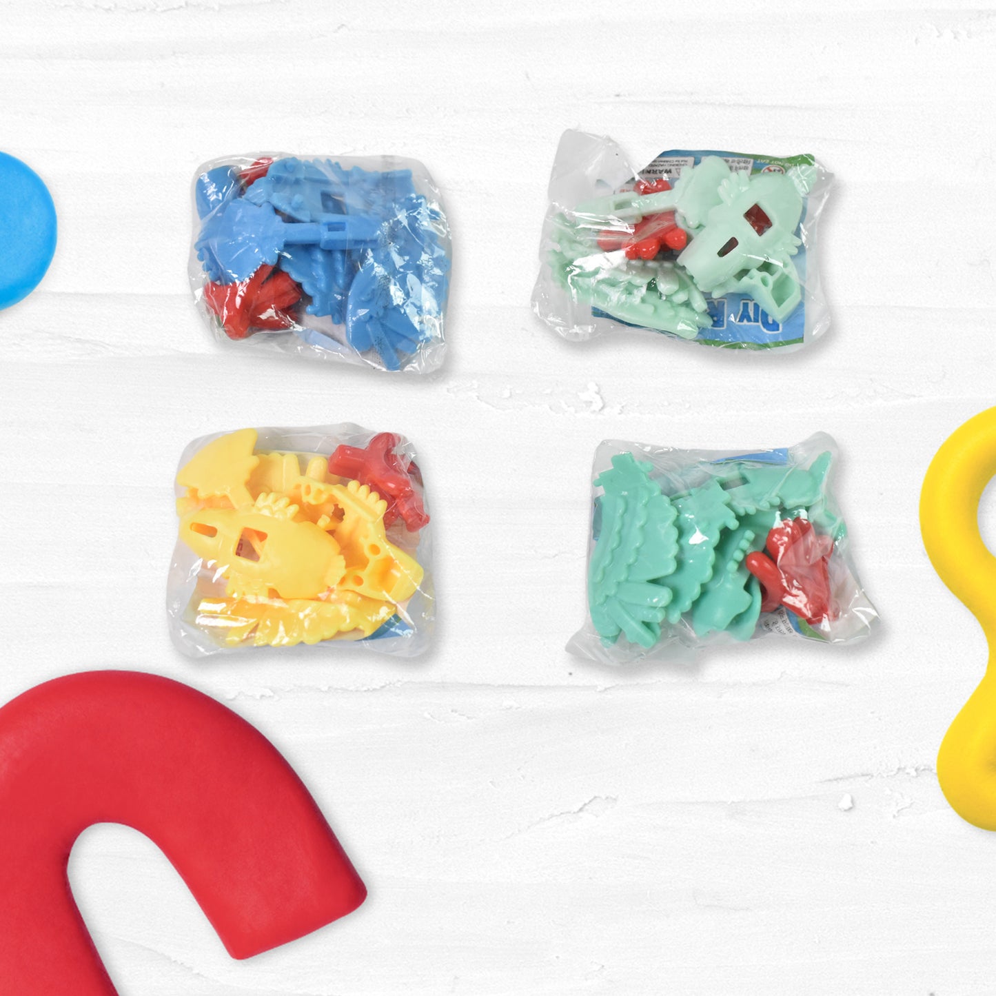 Colorful Wukusy DIY Rio Birds toy for children aged 3-6, featuring a small mix-colored bird design for creative play.