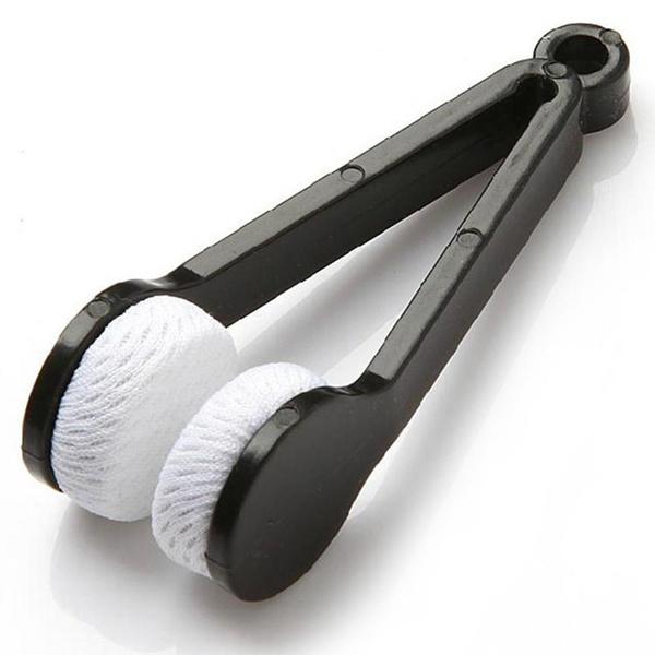 Wukusy 1353 Mini Sun Glasses Eyeglass Microfiber Spectacles Cleaner for travel, featuring compact microfiber cleaning cloth