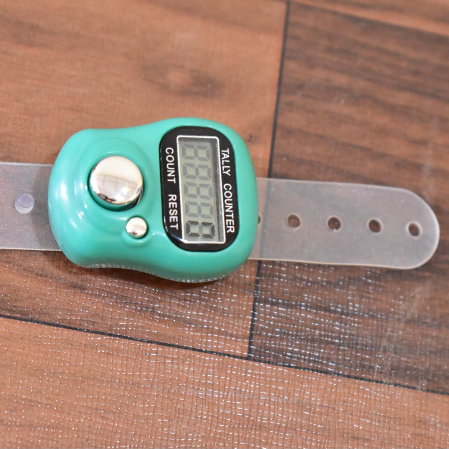Wukusy 9041 manual handheld digital tally counter with electronic head, used for counting with a durable hardware design.