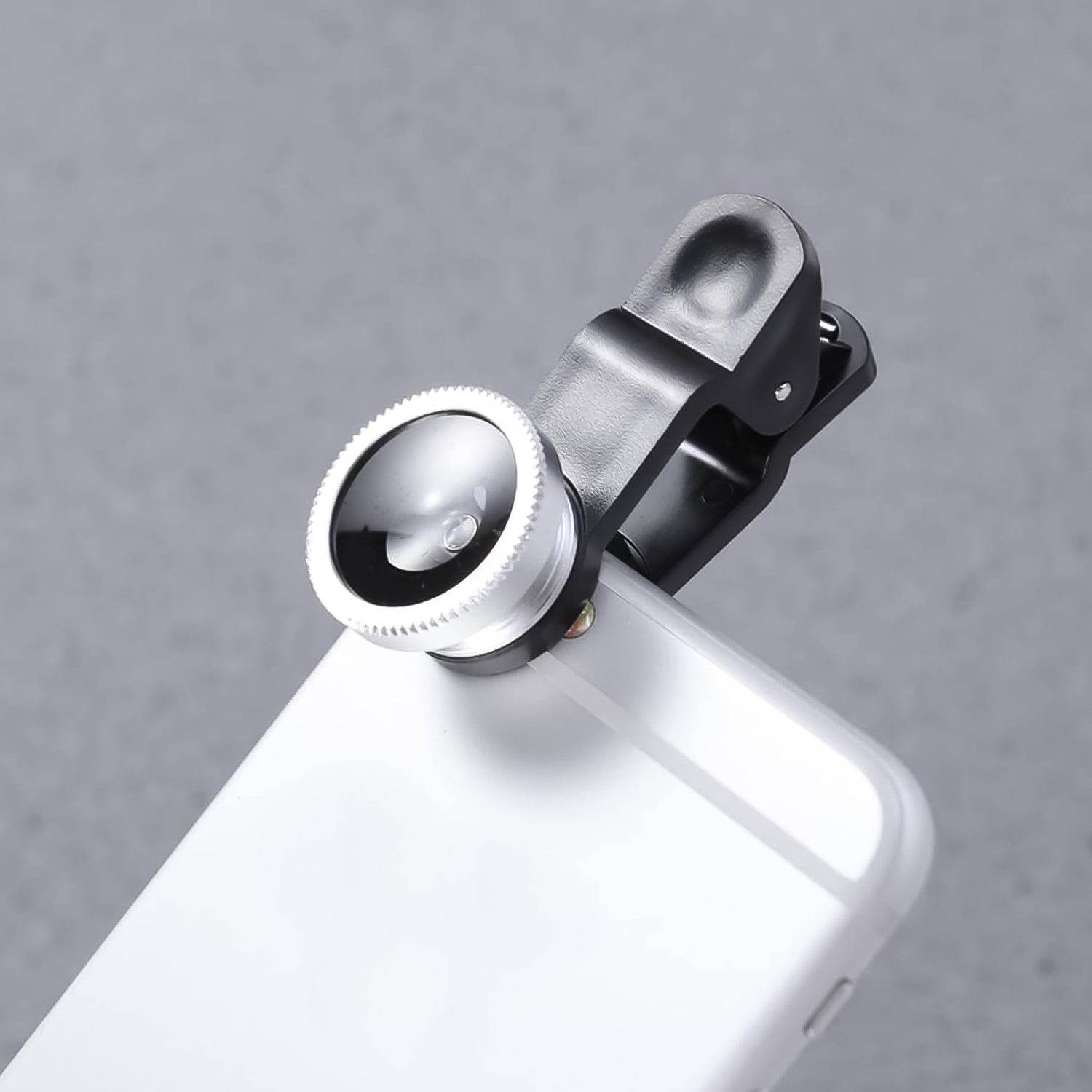 Wukusy universal external phone lens for Android smartphones, ultra-wide angle camera lens for improved mobile photography.