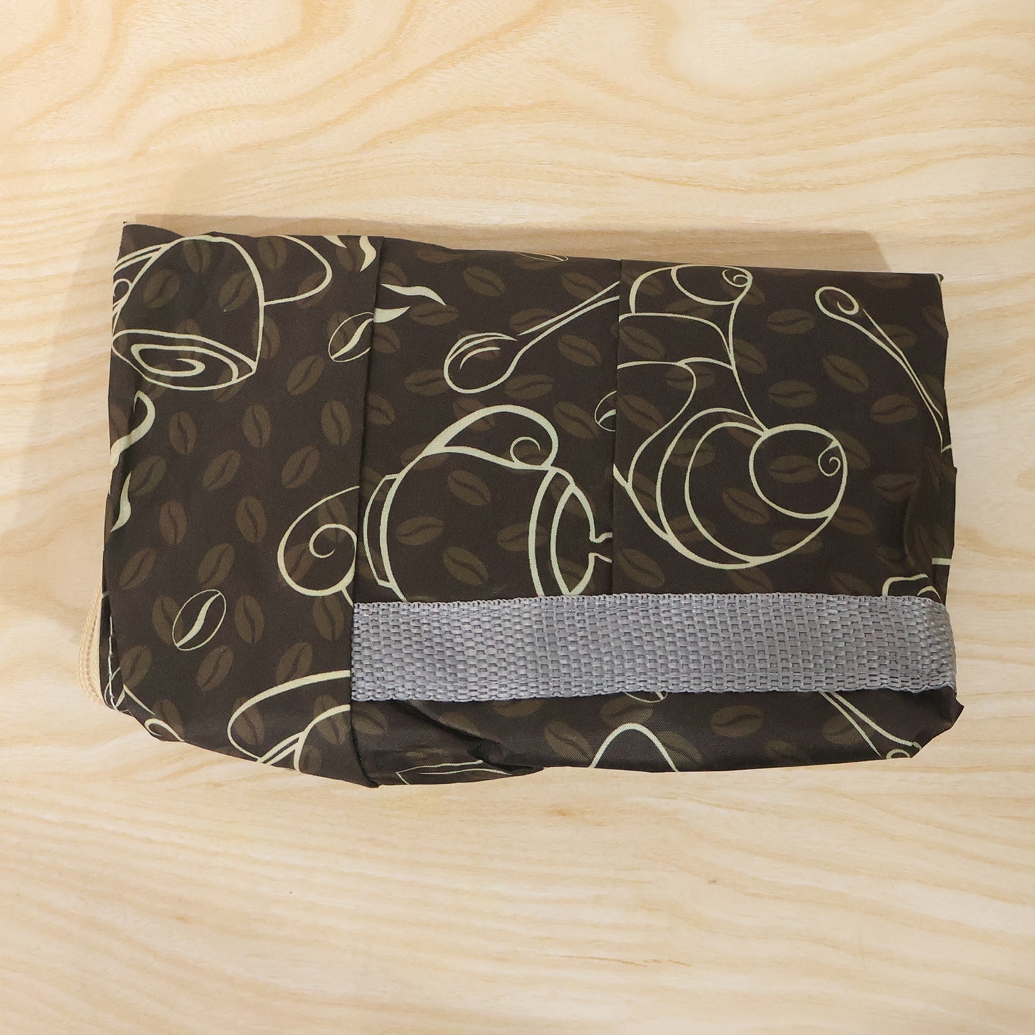 Foldable Wukusy storage bag with handles, 45x30cm travel organizer for clothes, toiletries, or accessories, shown in an open view.