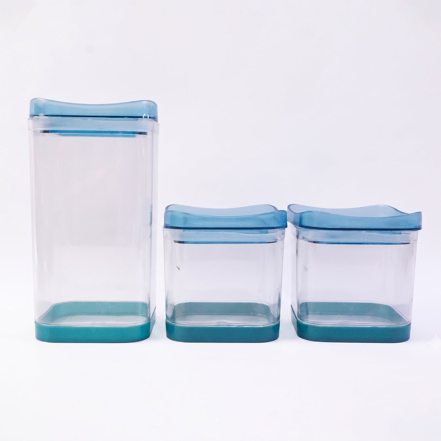 Set of four Wukusy Squarion airtight plastic storage containers for kitchen and grocery organization.