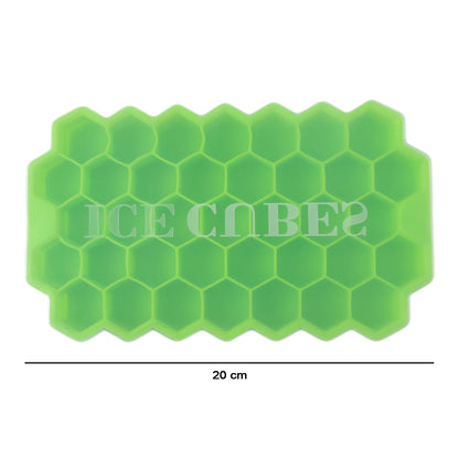Wukusy premium honeycomb silicone ice cube tray with lid, showing multiple ice cubes in a clear tray with lid on a countertop