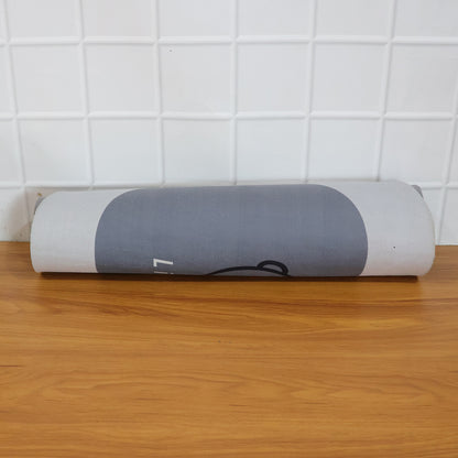 Wukusy anti-slip quick dry bathroom floor mat in beige, 89x59 cm, with textured surface for safety and quick drying.