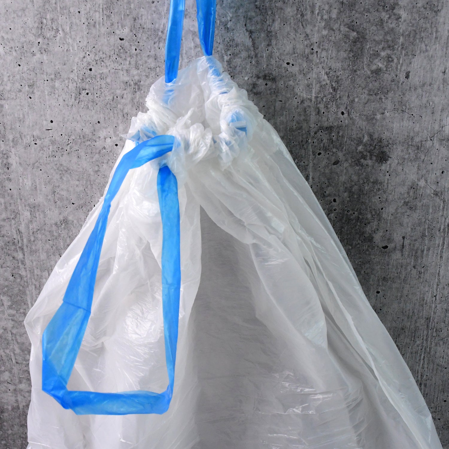 Wukusy premium garbage bag measuring 45x45 cm, designed for home and kitchen waste disposal, shown in the image.