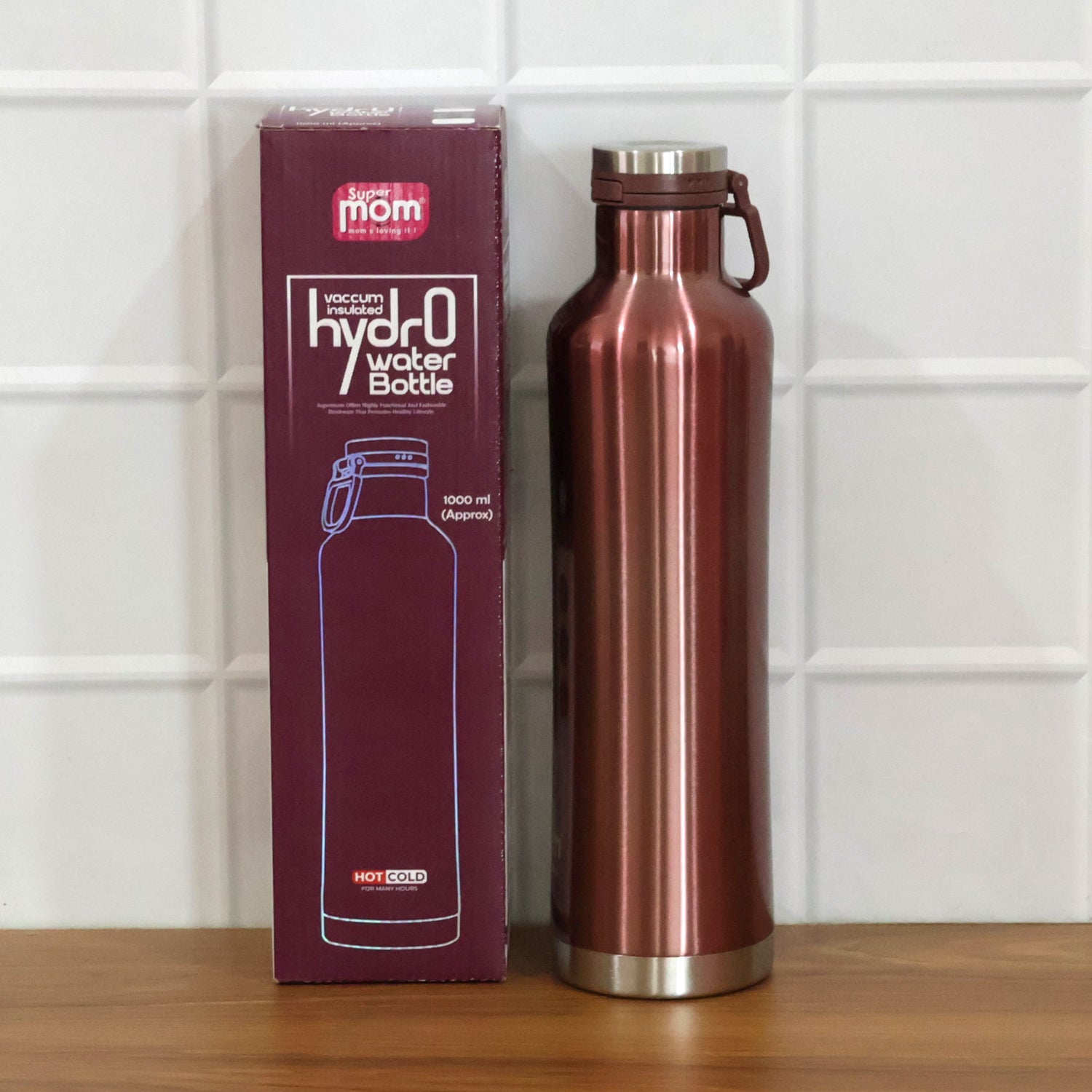 Wukusy Supermom 1000ml stainless steel insulated water bottle with vacuum flask, featuring a sleek design and leak-proof lid.