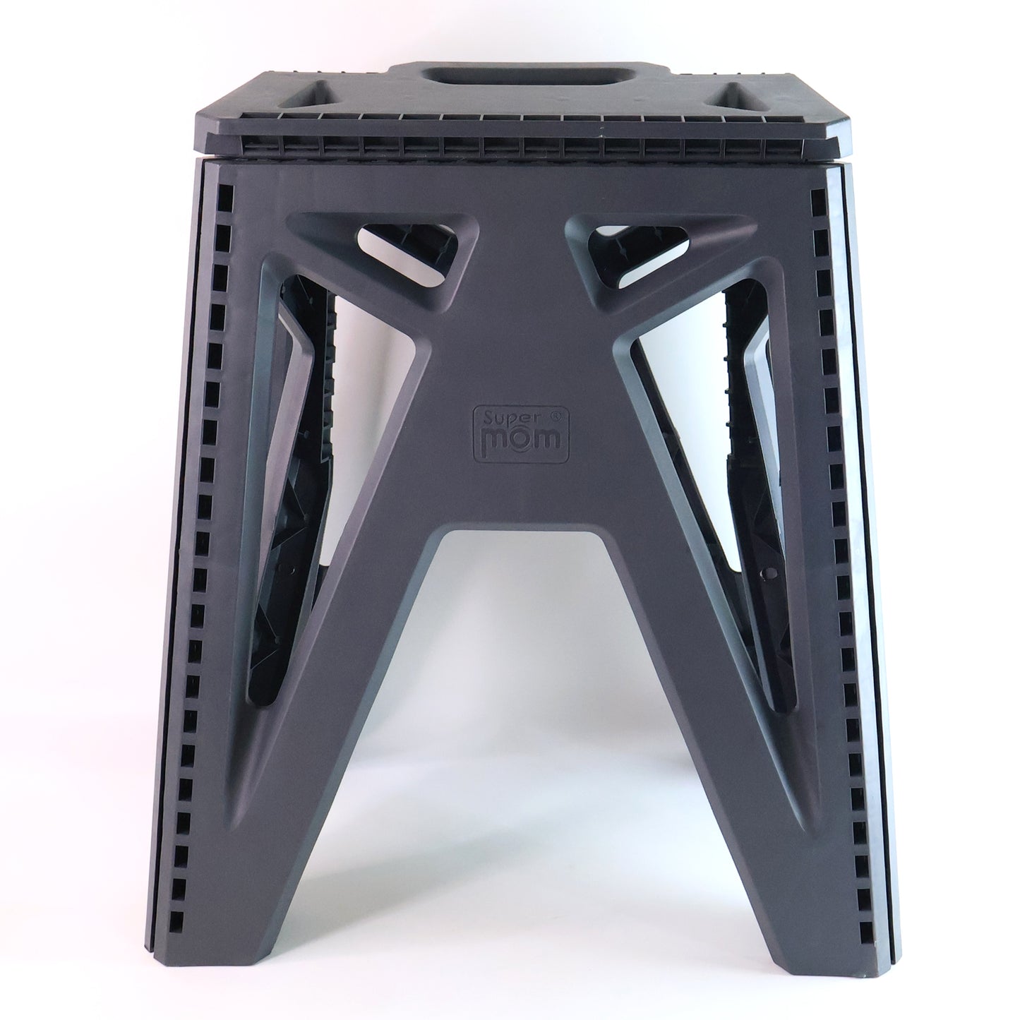 Wukusy Supermom Comfort multi-purpose folding stool in 18-inch height, lightweight and sturdy for home and workspace use