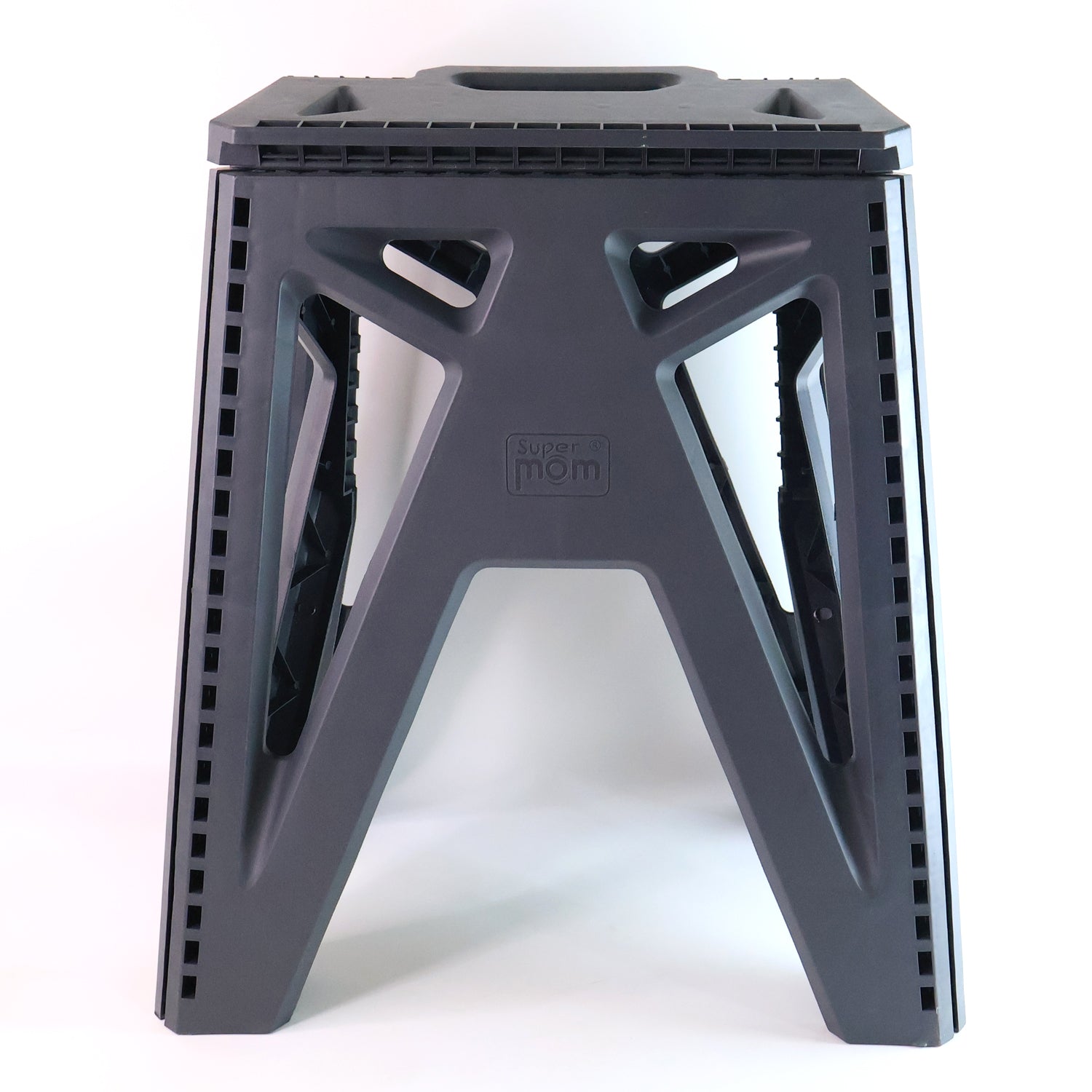 Wukusy Supermom Comfort multi-purpose folding stool in 18-inch height, lightweight and sturdy for home and workspace use