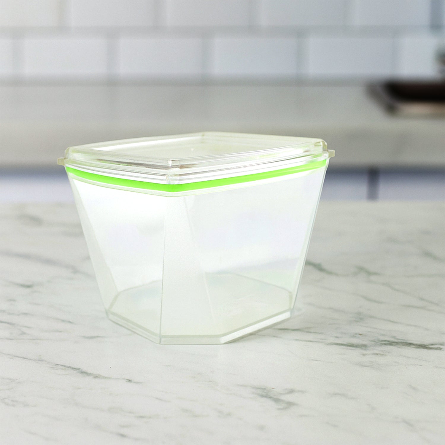 Wukusy food storage container set with leak-proof lids, 500ml capacity, two durable plastic containers for kitchen organization
