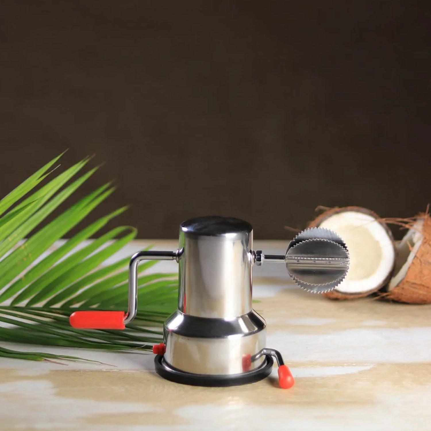 Manual steel coconut scraper machine by Wukusy for home kitchen use, featuring a durable design for efficient coconut scraping.