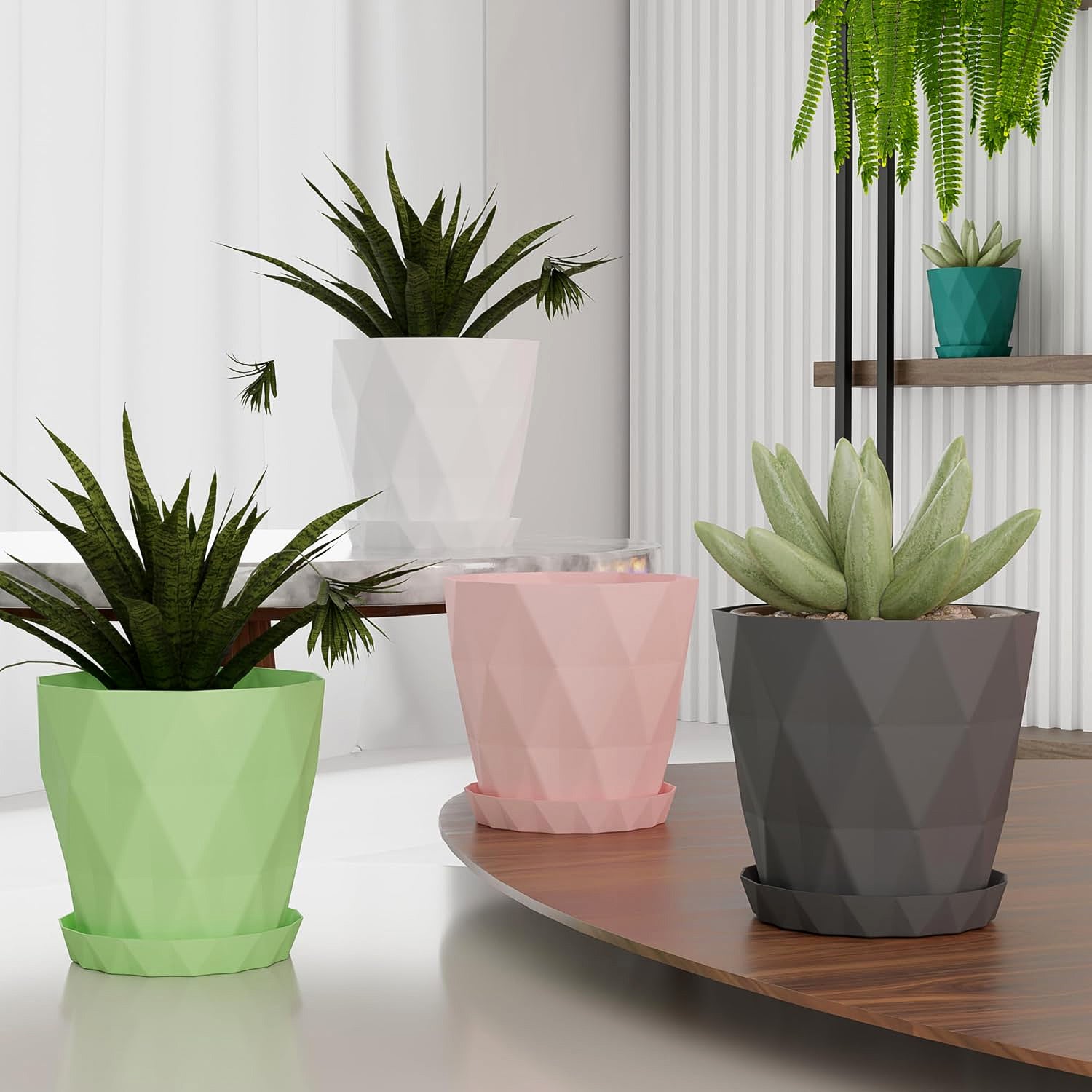 Set of five Wukusy diamond design plastic garden flower pots with drain trays, ideal for outdoor planting.
