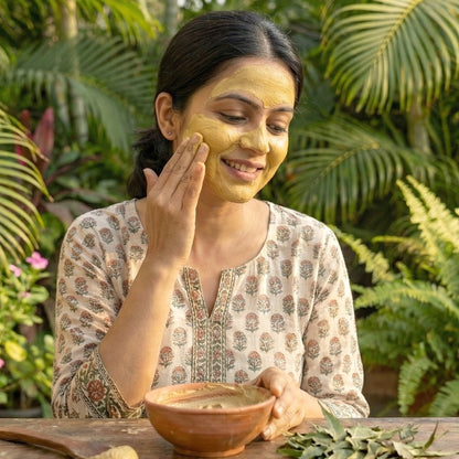 Wukusy traditional mixed herbs powder in an 80g package, showcasing a blend of dried herbs in a colorful bowl.