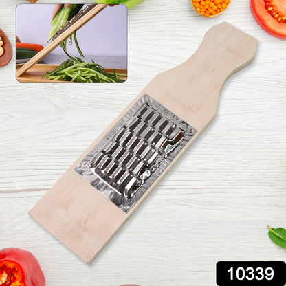 Wukusy vegetable shredder and cheese grater with multiple blades for slicing and shredding vegetables and food in the kitchen.