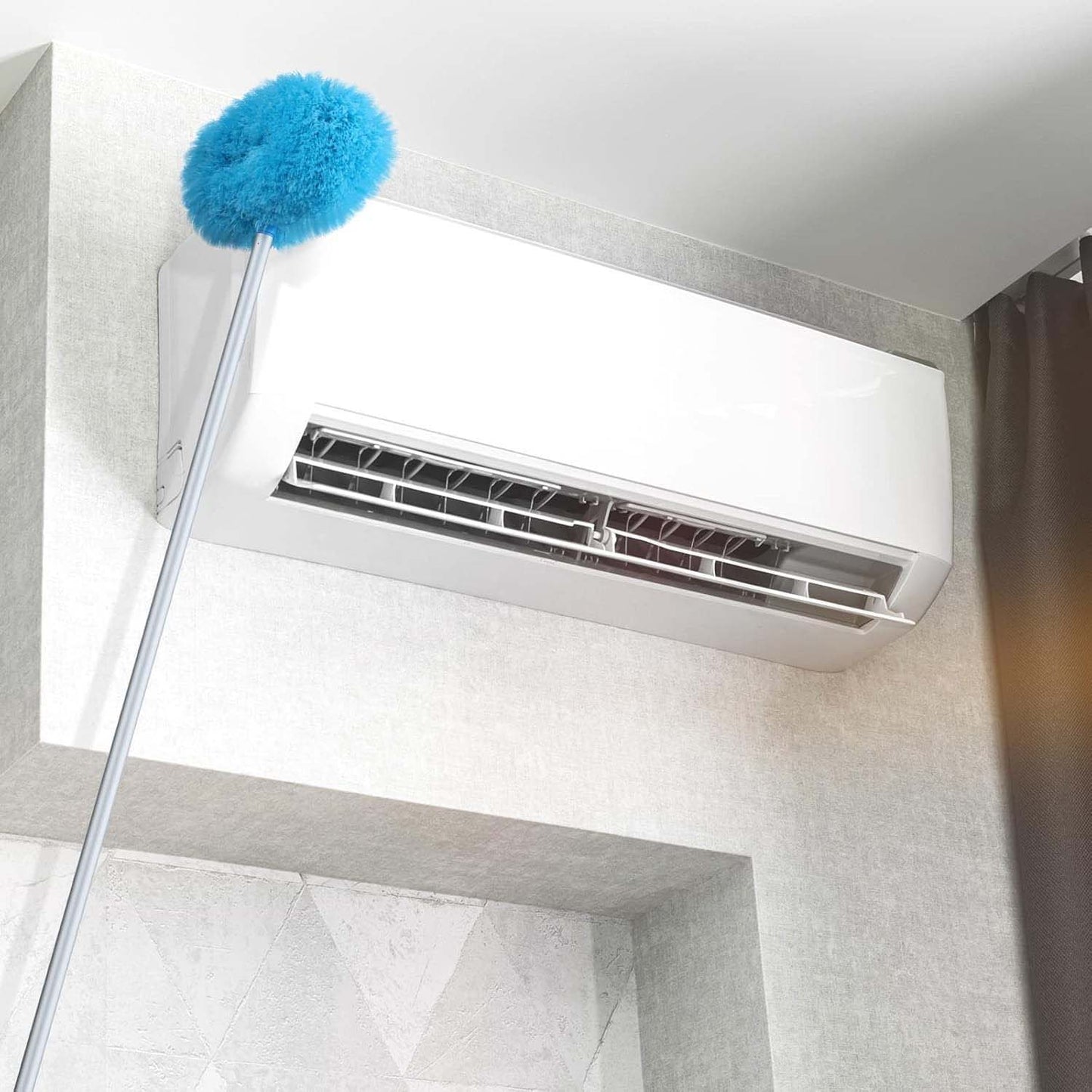 Wukusy premium extendable round cleaning duster, 83.5 cm, with soft microfiber head for dusting and home cleaning tasks.