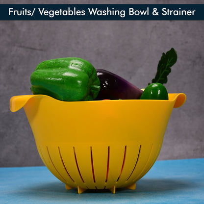 Wukusy plastic bowl with strainer for washing fruits, vegetables, noodles, and pasta, featuring a durable, easy-to-clean design.
