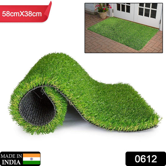 Wukusy artificial grass for balcony or doormat, soft durable plastic turf carpet, 58x38cm, green textured surface.