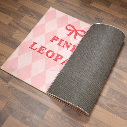 Wukusy premium anti-slip bathroom floor mat, 90x59 cm, with textured surface for safety and comfort in the bathroom.