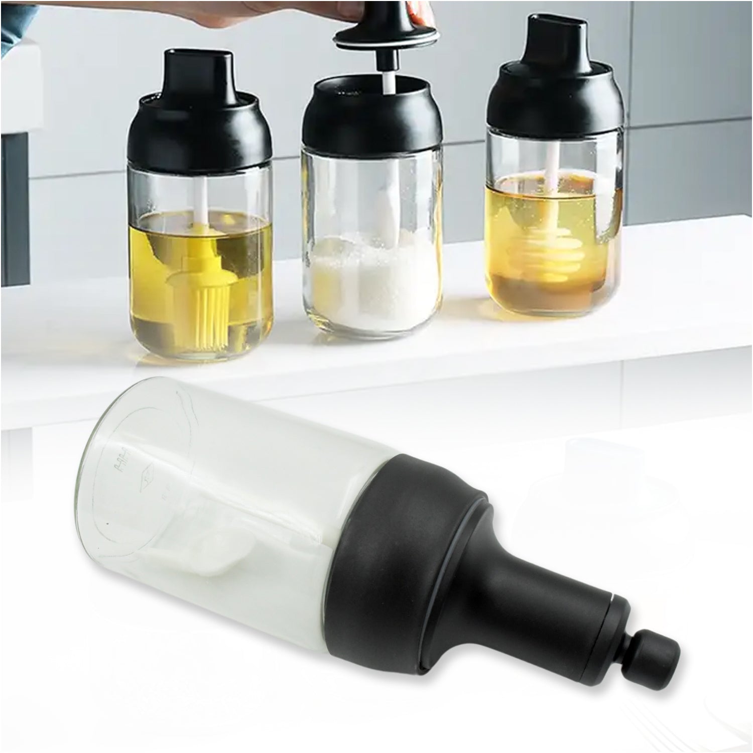 Wukusy heat-resistant glass condiment container with airtight cap, includes serving spoon, ideal for salt, spices, honey, and sugar.