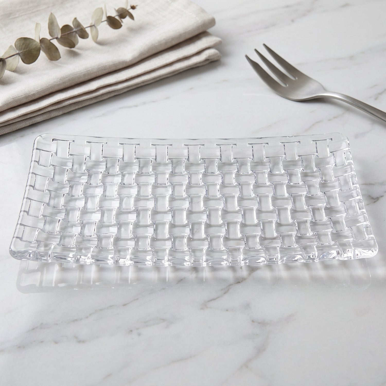 Clear glass 11-inch rectangular serving tray with basketweave design by Wukusy, ideal for serving and presentation.
