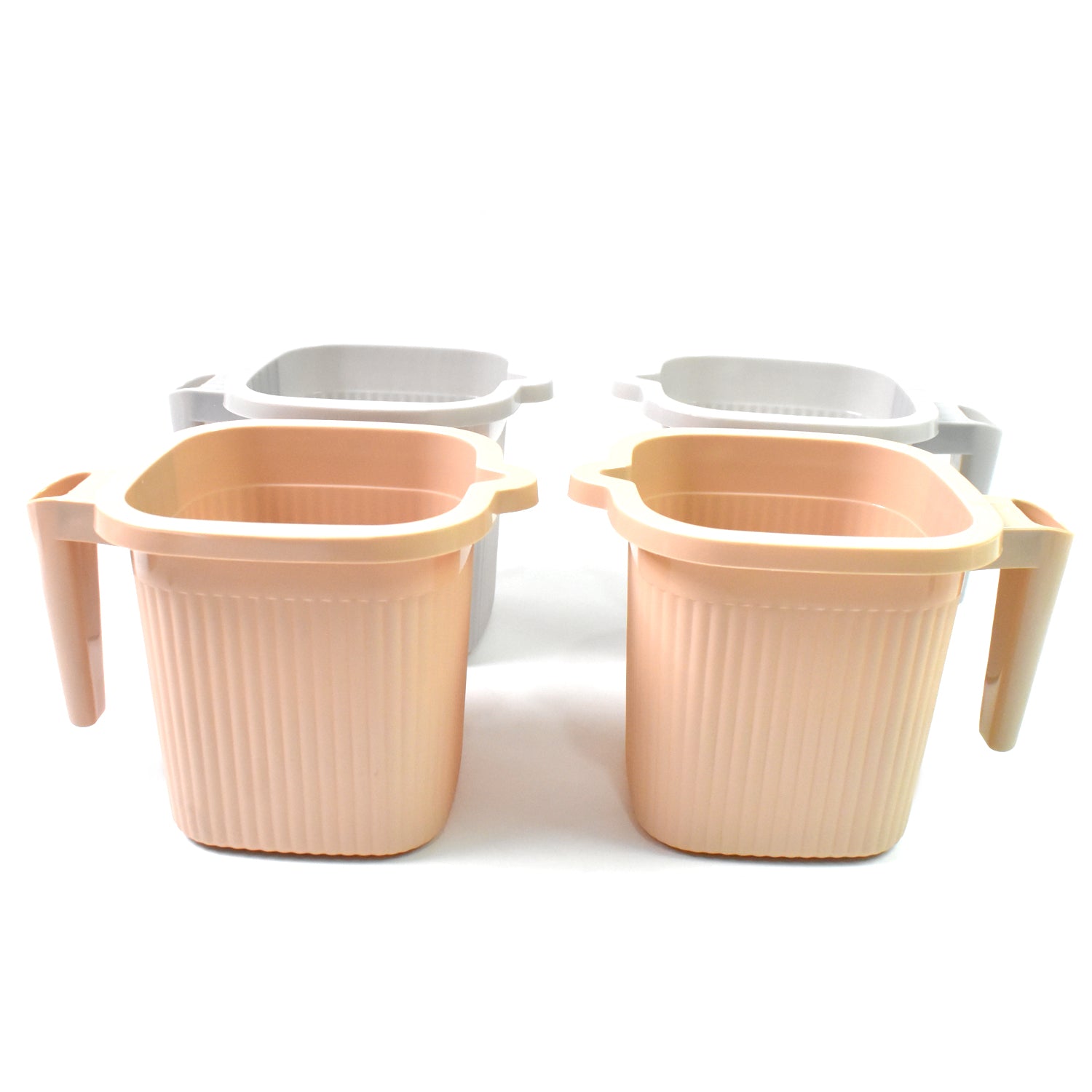 Set of four Wukusy plastic square bath water mugs in mixed colors, each 1000 ml capacity, suitable for home and kitchen use.